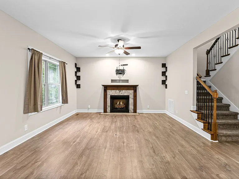 1393 Morning Star Dr — Photo 6