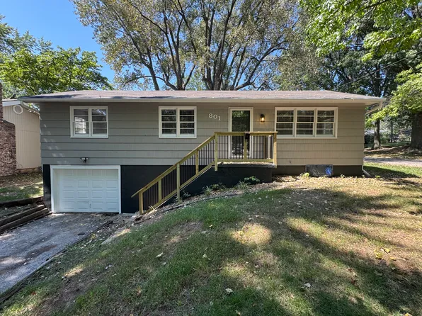 801 SW 16th St, Blue Springs, MO 64015