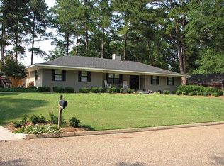 511 Inlet Rd, Eufaula, AL 36027
