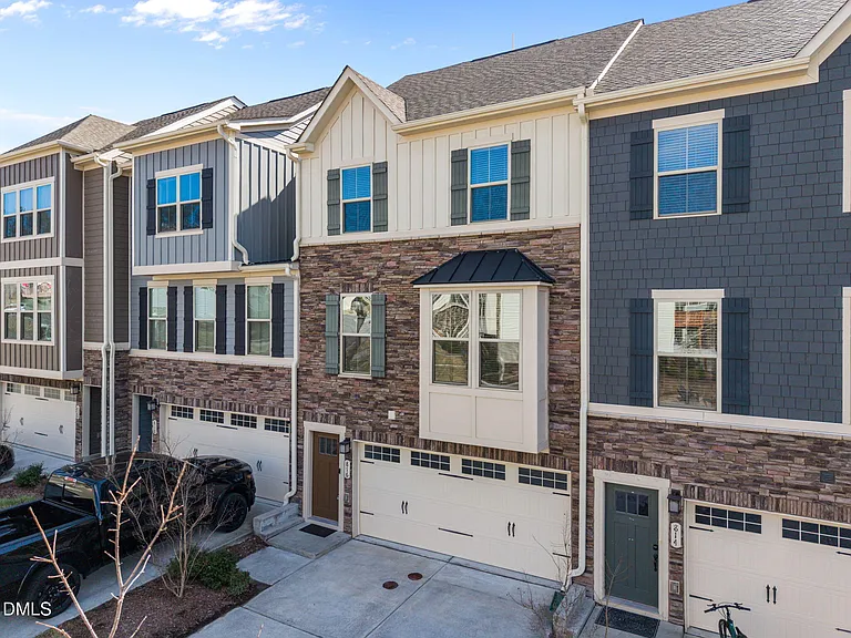 816 Channing Park Cir — Photo 4