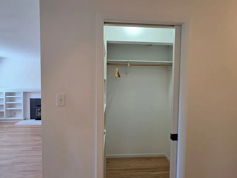 4001 Roland Dr — Photo 15
