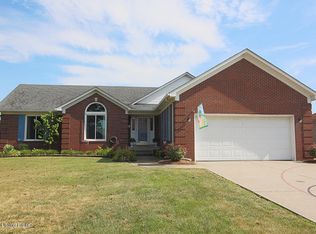 408 Olde Colony Cv, Louisville, KY 40214