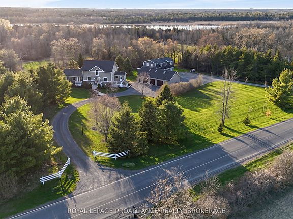2nd image of 2489 Quabbin Rd