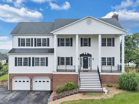 2nd image of 155 Alder Ln NW