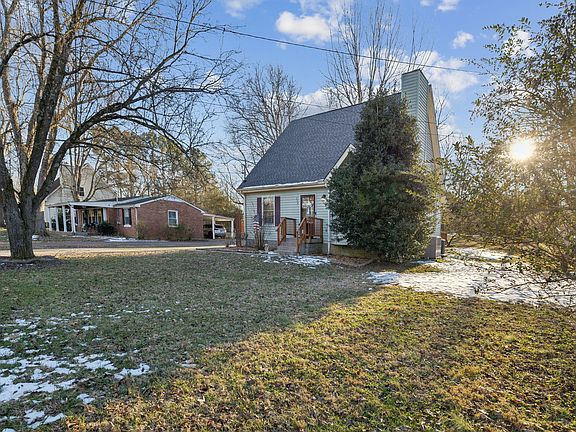 4th image of 208 Paradise Dr
