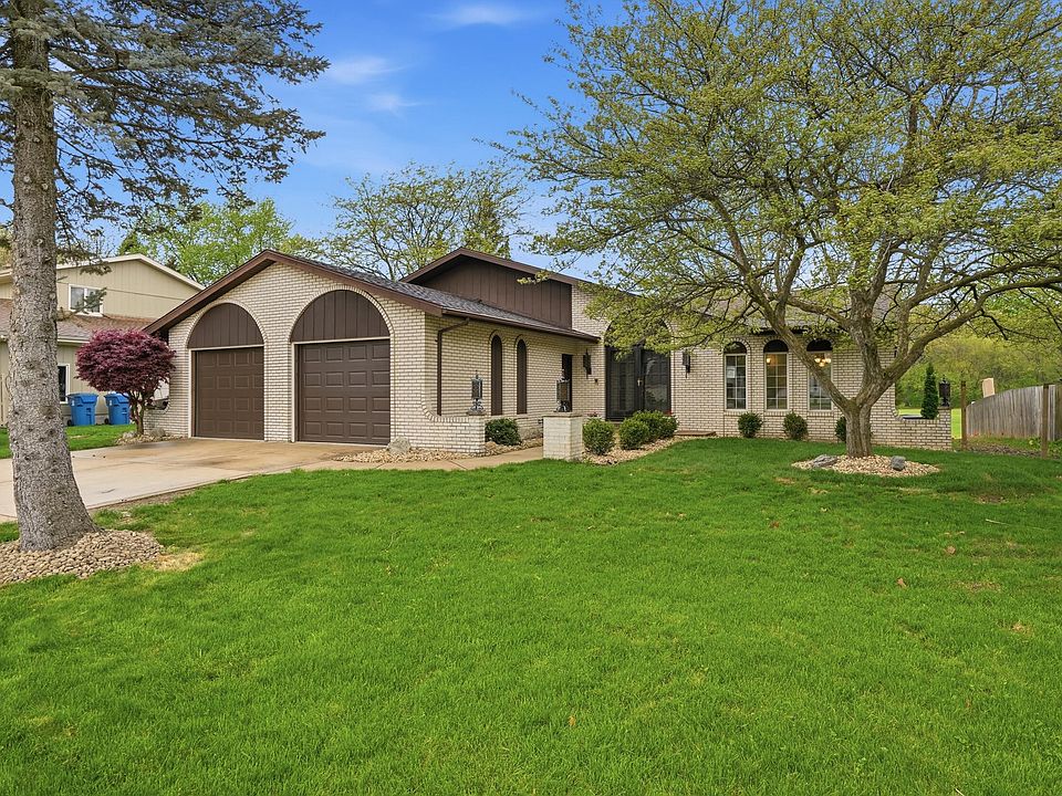 1st image of 2224 Robinhood Blvd