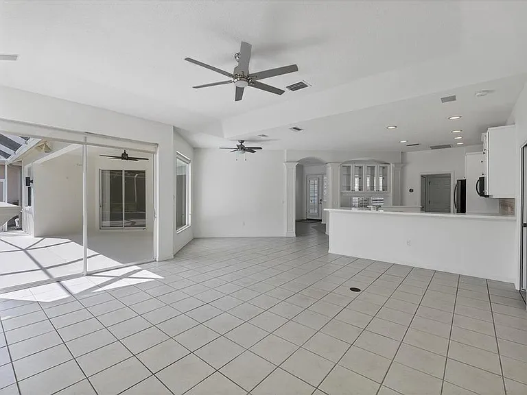 8501 Park Shore Ln — Photo 21