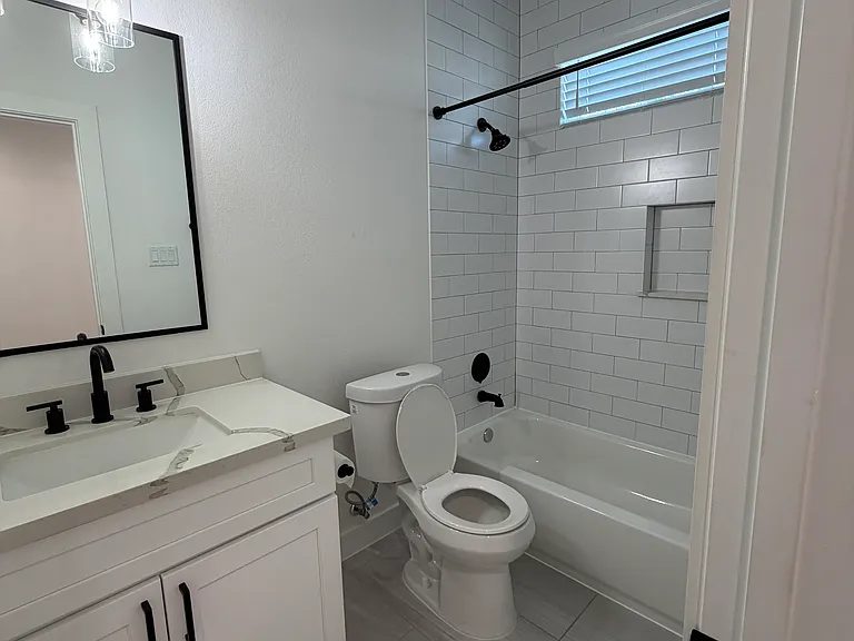 3038 Live Oak St — Photo 11