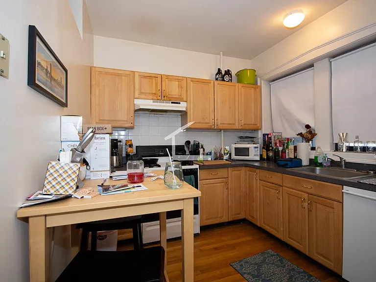 4 Park Vale Ave #8 — Photo 8