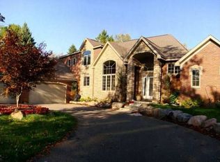 5461 Doherty St, West Bloomfield, MI 48323