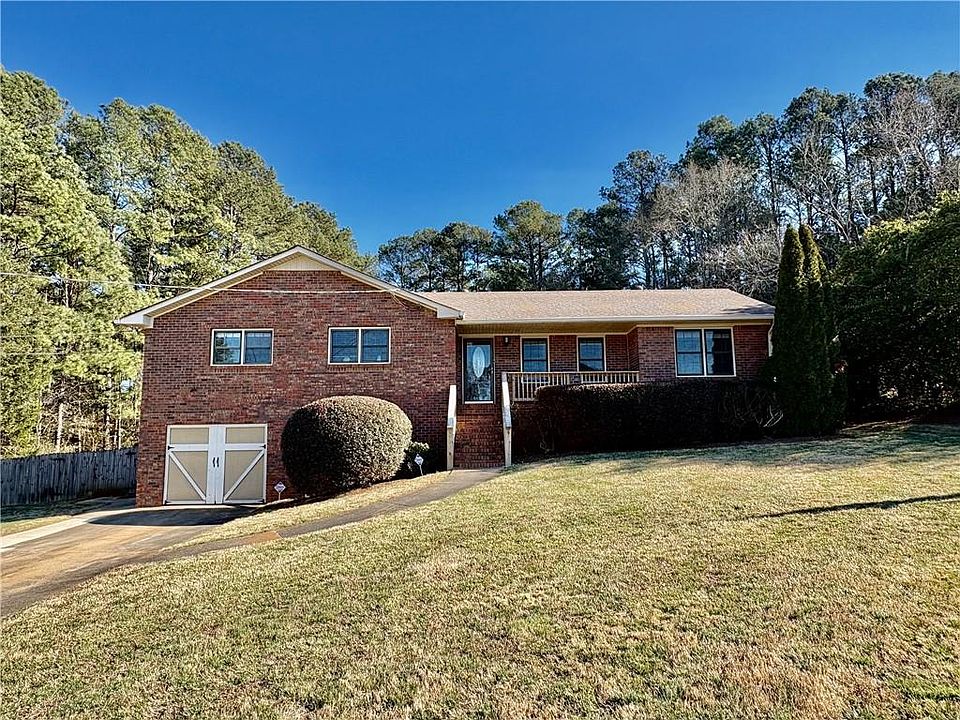 1st image of 30 Shallowford Rd NE