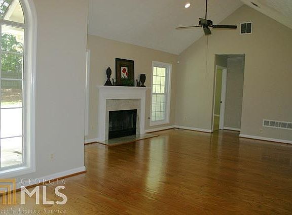 5th image of 707 Paxton Ln