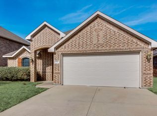3917 Cloud Cover Rd, Fort Worth, TX 76112
