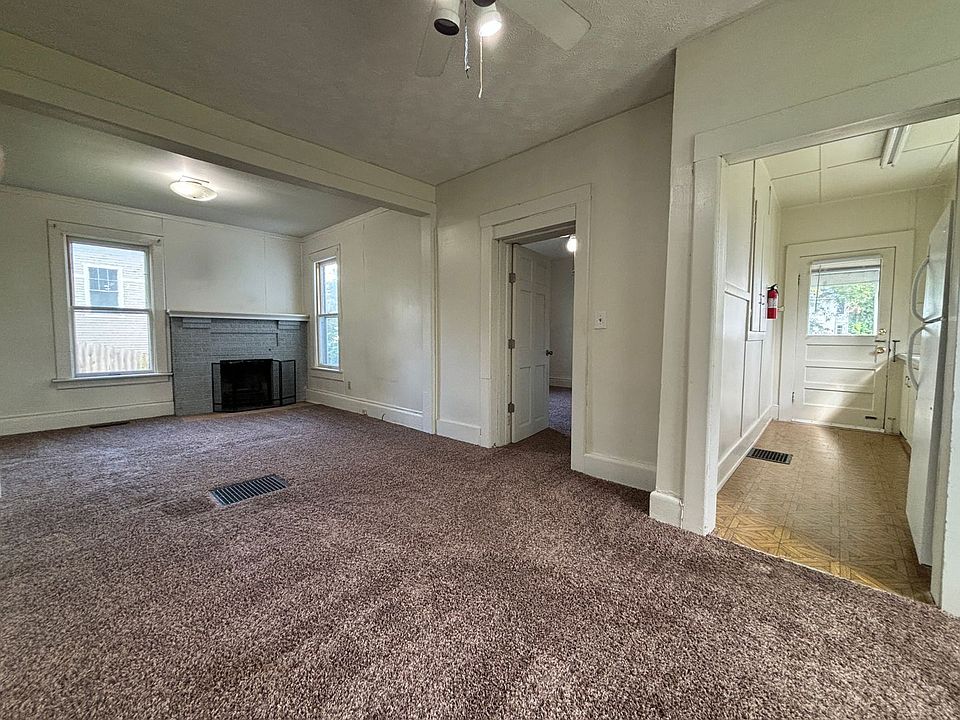 1st image of 709 W Willard St APT A