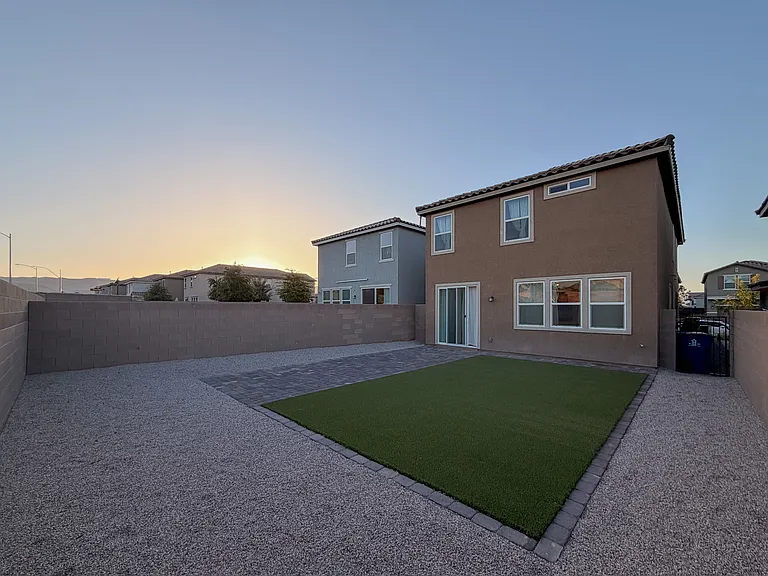8143 Desert Cassia Ave — Photo 36