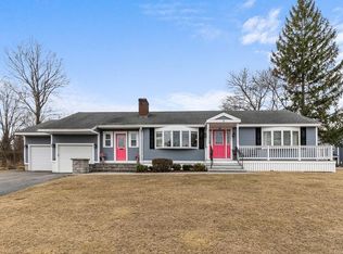 11 Allen St, Chelmsford, MA 01824