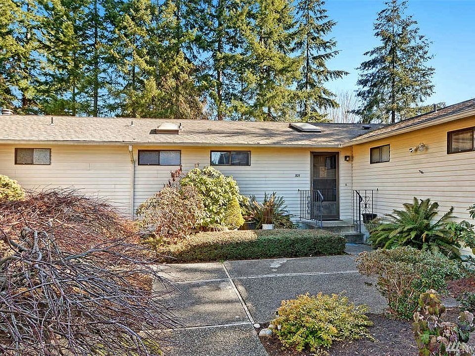 1st image of 1121 S 249th Pl #1121