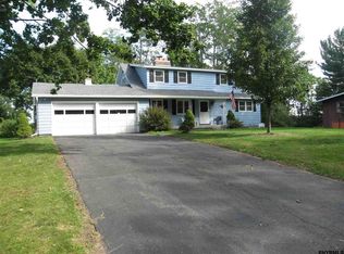 42 Green Acres Rd, Hudson, NY 12534