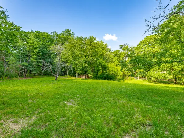 1003 Smith Spring St, Signal Mountain, TN 37377