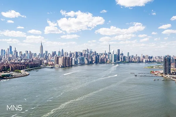 Rented by MNS Marketing | media 51