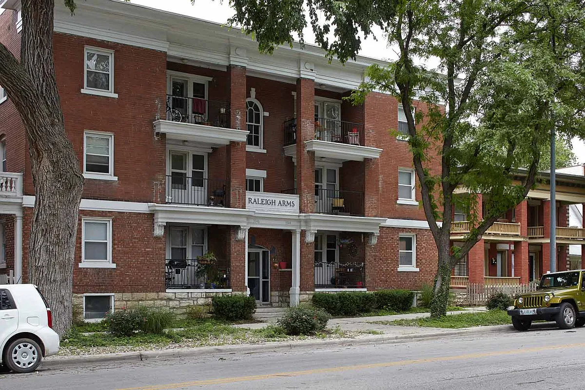 Building Exterior - Raleigh Arms