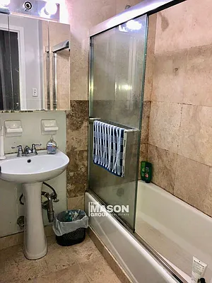 Rented by Mason Group LLC | media 26