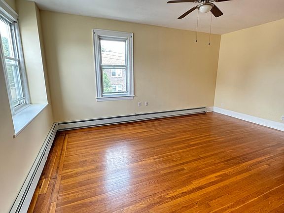 4th image of 80 Mundy Ave Floor 2