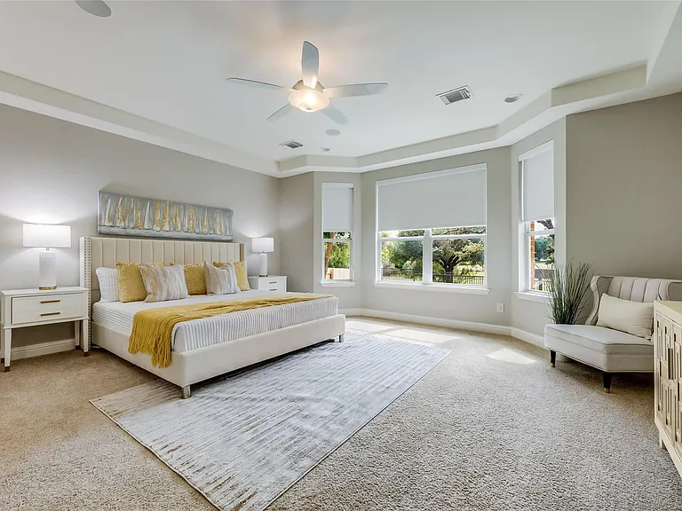 10400 Roy Butler Dr — Photo 19