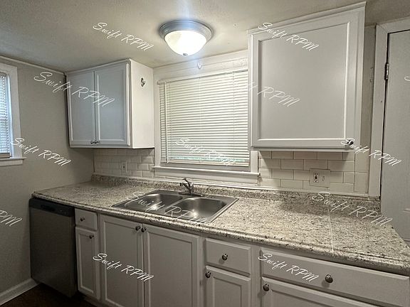 5th image of 1115 E 84th St #2