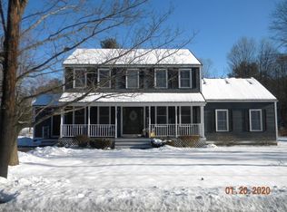6 Elizabeth St, Amesbury, MA 01913