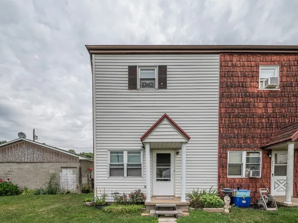 3 Elizabeth St #104, Slovan, PA 15078