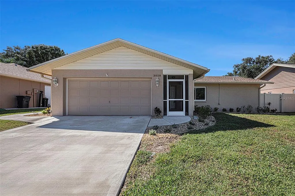 3 bed, 2.0 bath, 1688 sqft, $3,300 — Photo 1