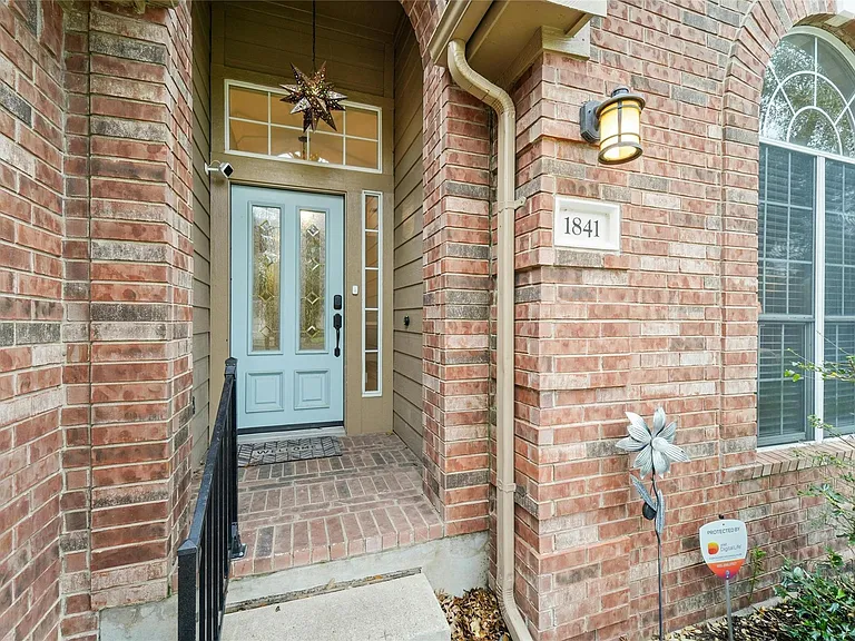 1841 Montana Sky Dr — Photo 3