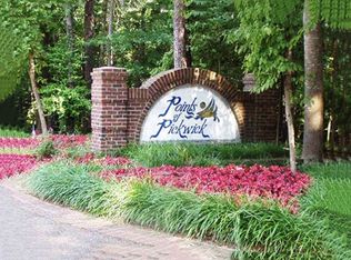342 Bluff Creek Point #J, Pickwick Dam, TN 38365