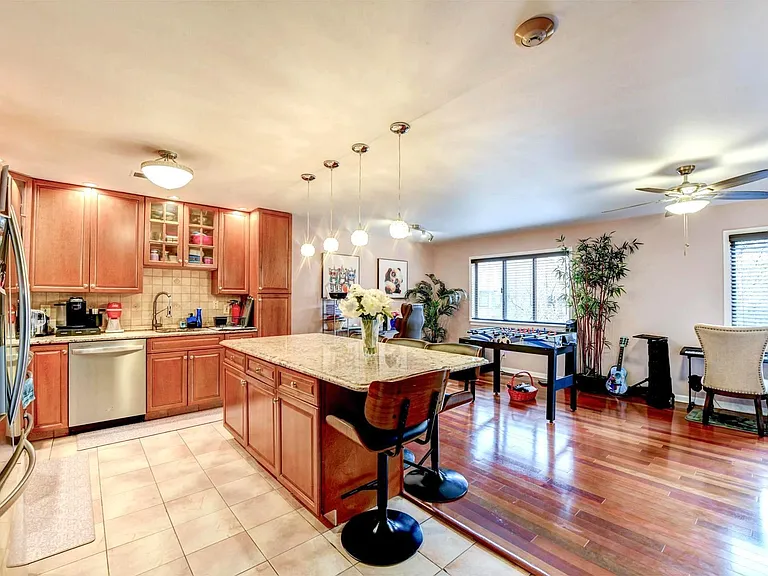 572 Sanderling Ct — Photo 9