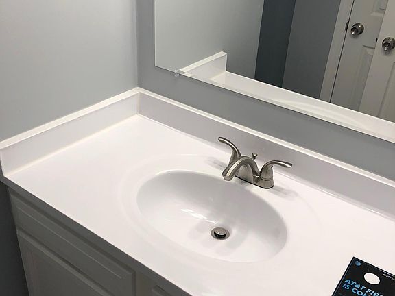 4th image of 16 Peachtree St