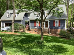 8104 Brookwood Ct, Raleigh, NC 27613