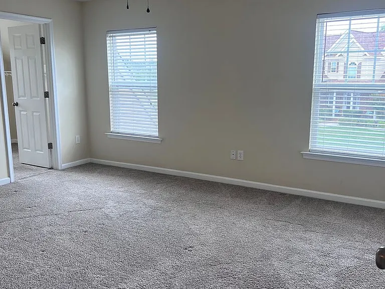13 Hampshire Glen Pkwy — Photo 19