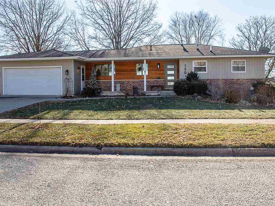 1st image of 130 Willow Lawn Dr