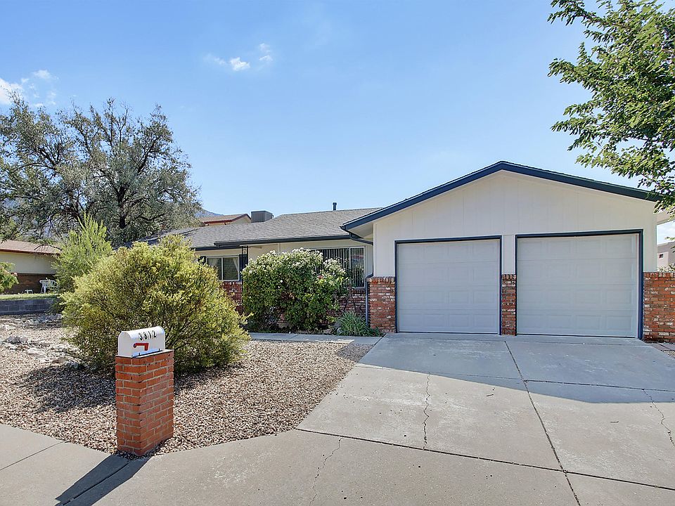 1st image of 3812 Valerie Pl NE