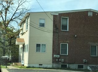 722 Manor Ave, Tullytown, PA 19007