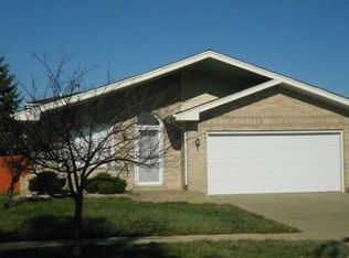2960 201st St, Lynwood, IL 60411