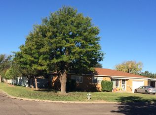 410 SW 12th St, Seminole, TX 79360