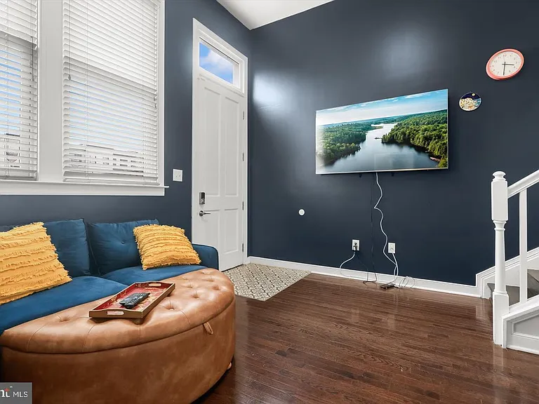 943 N Patterson Park Ave — Photo 12