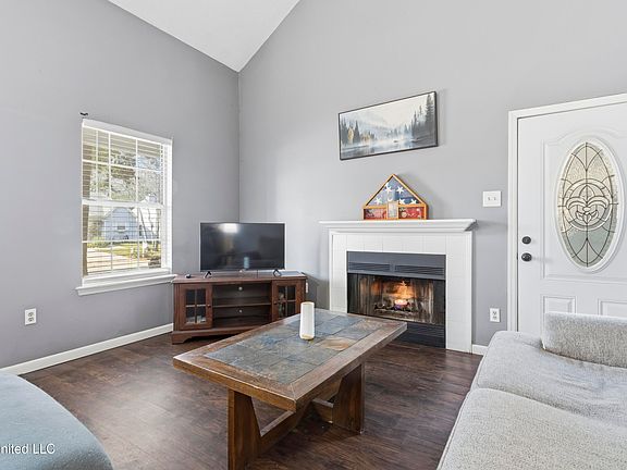 3rd image of 12294 Windward Dr
