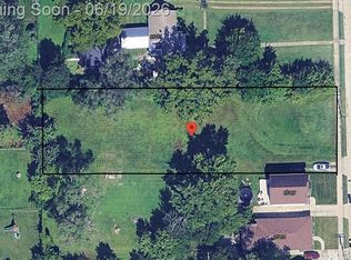 27335 Maple St, Roseville, MI 48066
