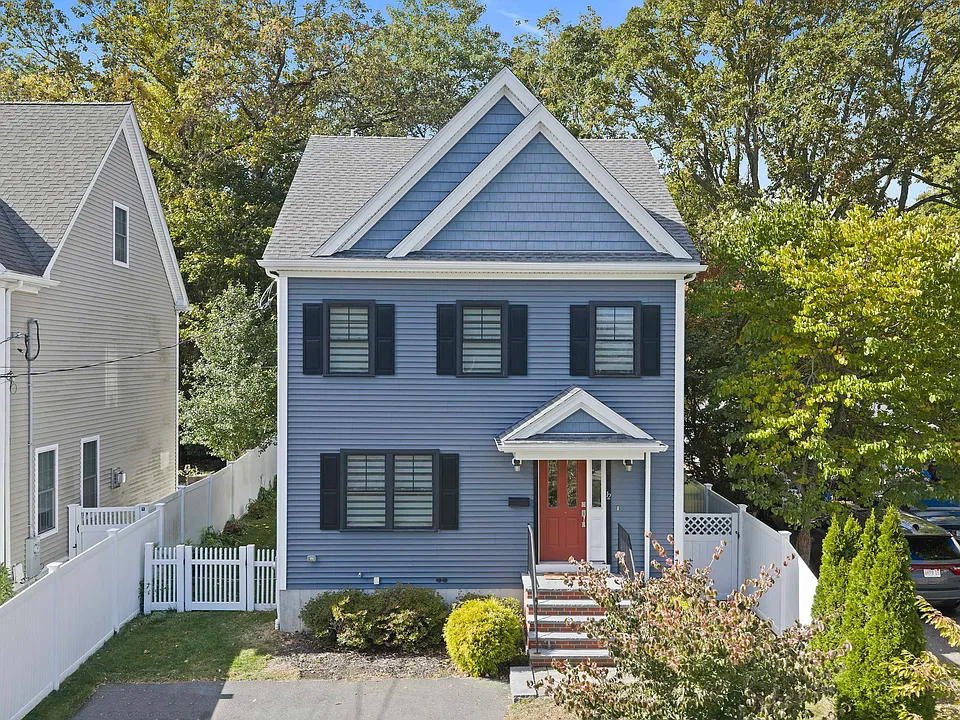 12 Arcadia Ave