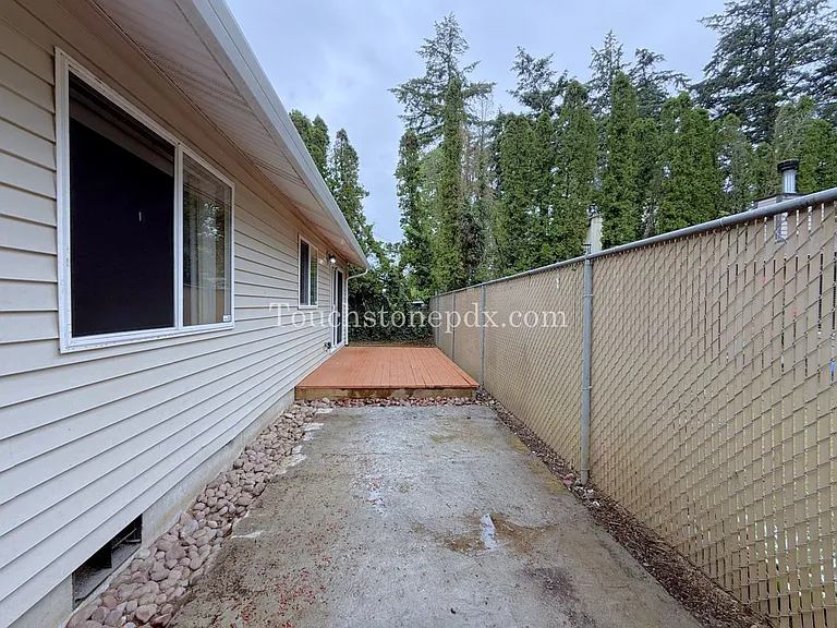 14919 SE Powell Blvd — Photo 15