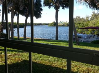 906 Jackson Way, Fort Pierce, FL 34949