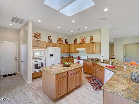 4th image of 17024 W OASIS SPRINGS Way